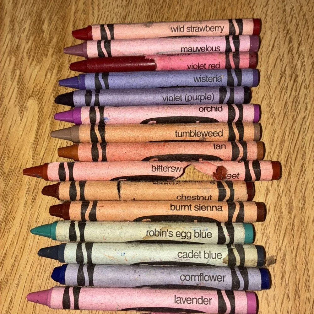 Vintage Crayola Crayons Binney Smith Retired Colors Lot Of 40 *some broken